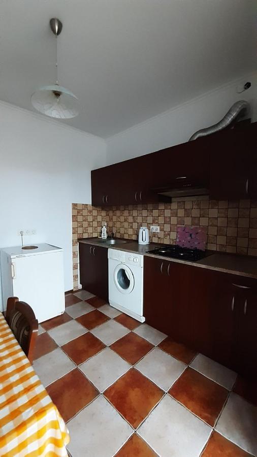 Apartment Na Saharova Ivano-Frankivsk Exteriör bild